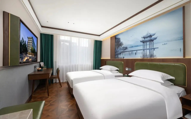 Nostalgia Hotel (West lake Hangzhou)