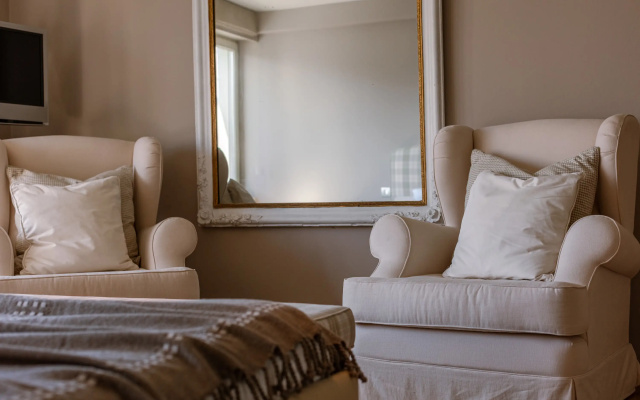 Beautiful and Authentic Apartment Nearby the Beach
