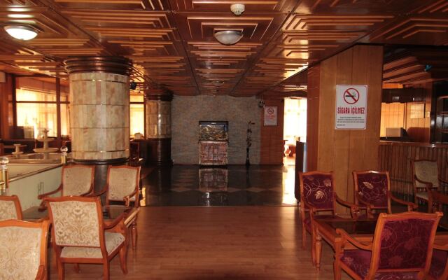 Kaya Hotel гостиничный бар