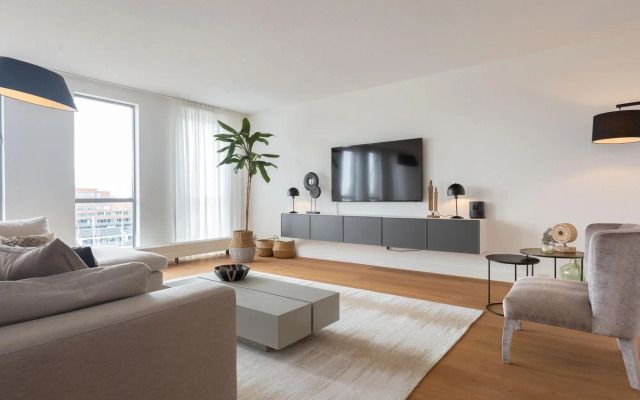 Luxury penthouse in Scheveningen with roof terrace and beautiful view