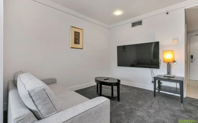 QV 1 Bedroom w Kitchen Laundry CBD 1059