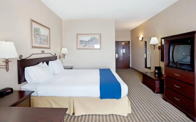 Holiday Inn Express Hotel & Suites Marina - State Beach Area by IHG