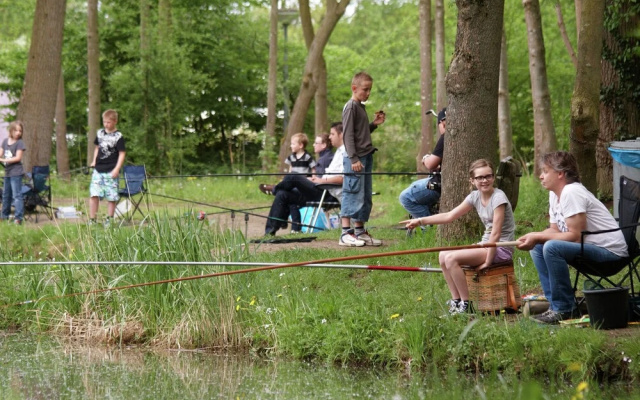 Child-friendly farmhouse villa with PlayStation in Limburg