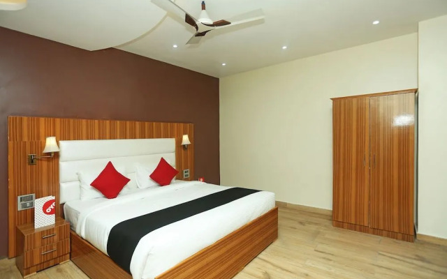 Capital O 18317 Hotel Samriddhi Retreat