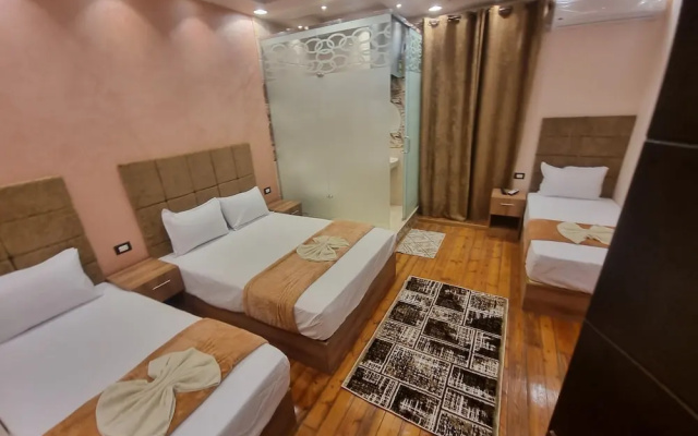 Cairo plaza 2 hotel