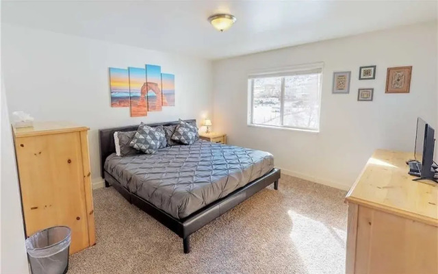 Red Cliffs ~ 6I - 3 Br Home