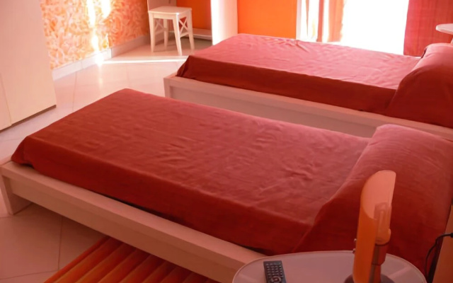 Thanit rooms