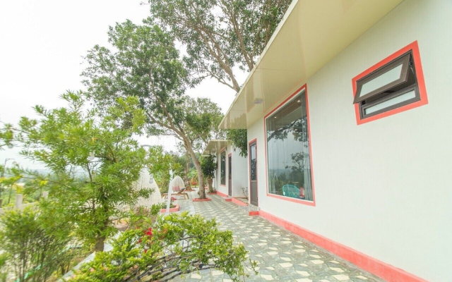 Coto Island Summer Hotel