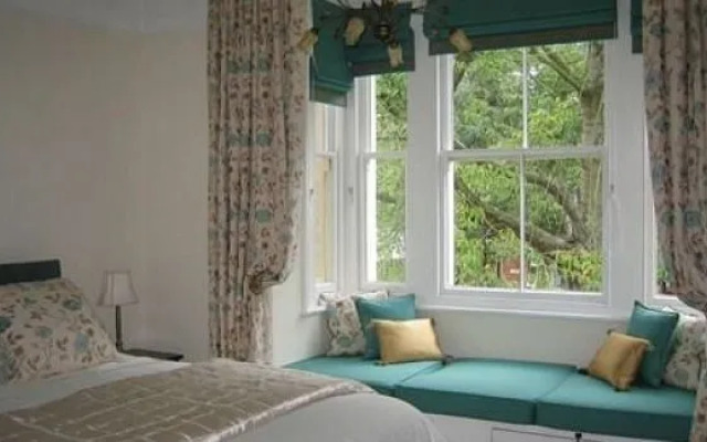 Sillett House