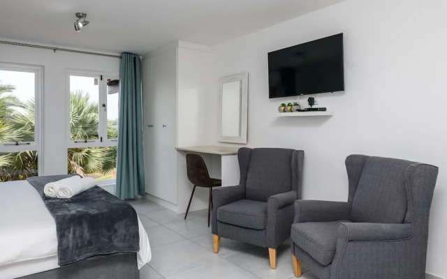 San Lameer Villa Rentals 2519