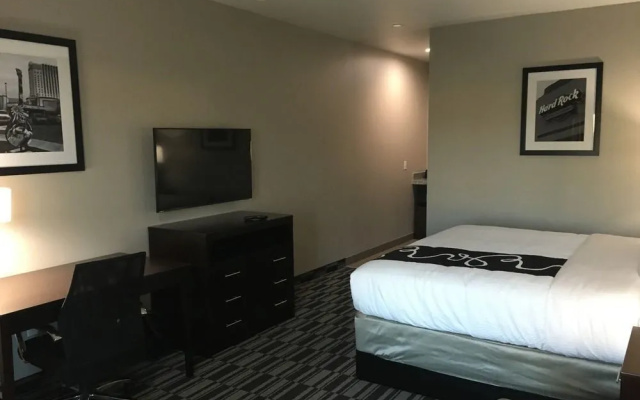 Catoosa Inn & Suites @ Hard Rock Casino