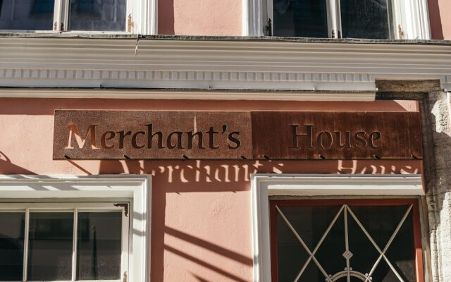 Отель Merchant'S House Таллин вид на фасад