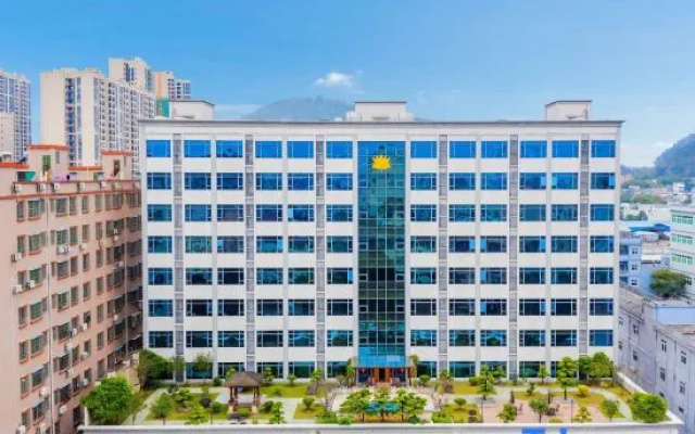 Golden Maple Hotel