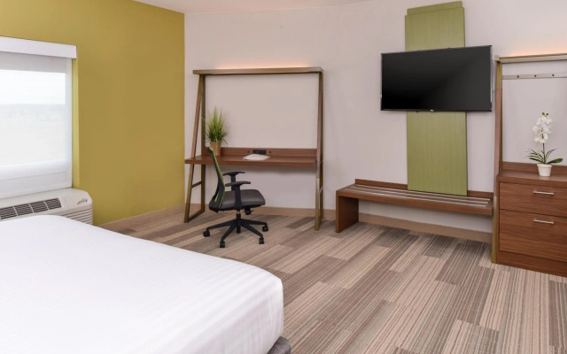 Holiday Inn Express & Suites Trinity by IHG