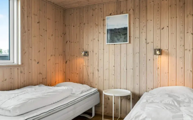 5 Star Holiday Home in Albaek