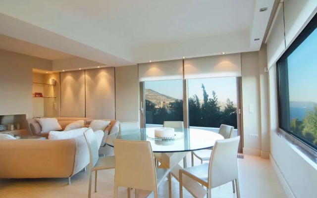 Seaview Peninsula Villa