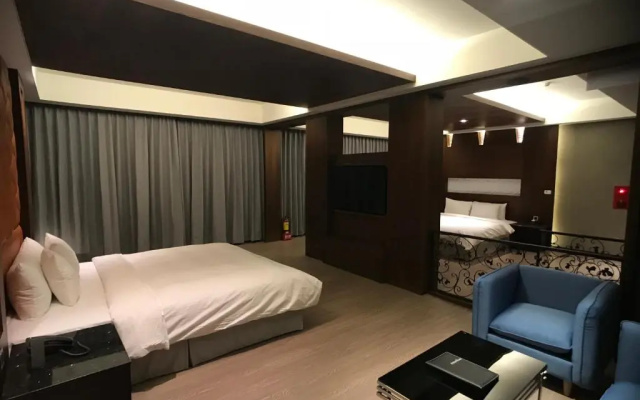 Moni Motel(莫尼旅店)
