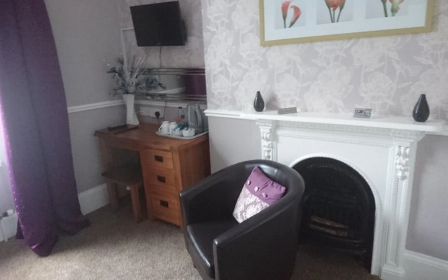 Lawnswood Guest House
