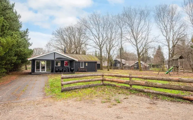 Rustic Holiday Home in Ansager near Water