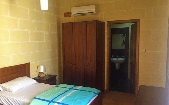 Отель Preziosa B&B вид на фасад
