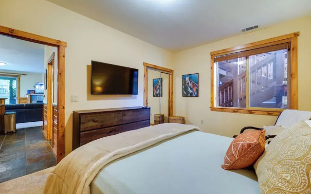 Boulders Truckee Condo Near Donner Lake + Skiing!
