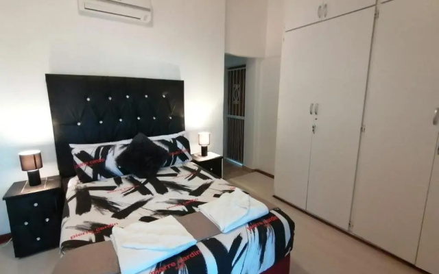Palm View Guest House (Adults Only)