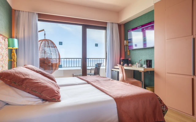 Отель NYX Hotel Ibiza - Adults Only
