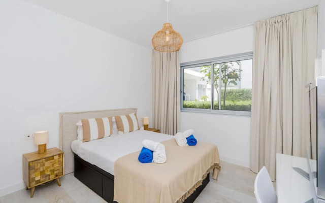 Al-1204 Estepona - Apartment - Alcazaba Lagoon