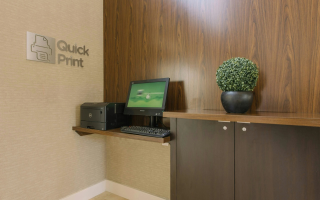 Courtyard by Marriott Nashua