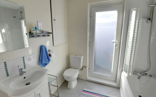 Quaint Holiday Home in Deal Kent With Terrace