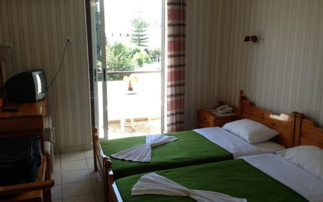Phaethon Hotel