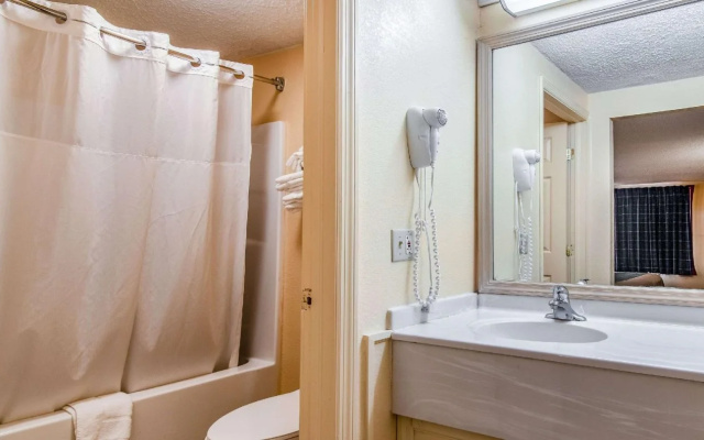 Knights Inn Miamisburg South