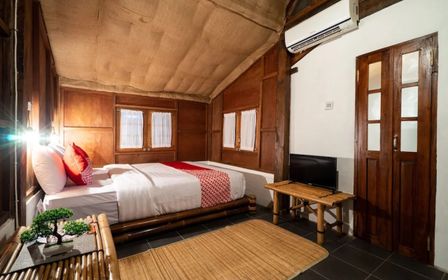 OYO 2393 Putroyono Homestay