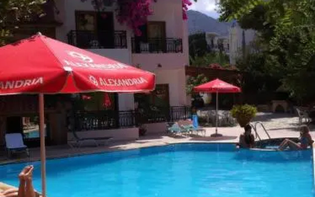 Zoe Hotel
