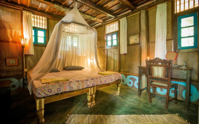 Bhakti Kutir Huts