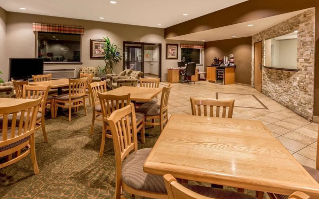 Super 8 Woodburn