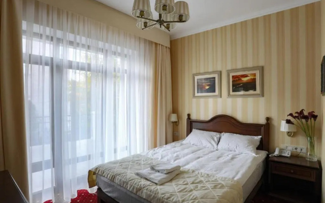 Отель Fenix Town