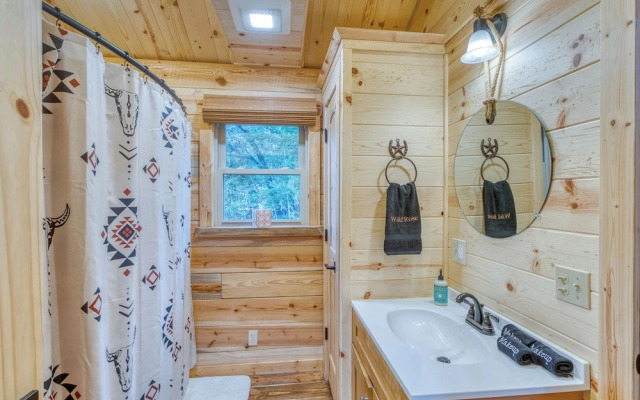 Ultimate Riverfront Retreat! Blanco Family Cabin