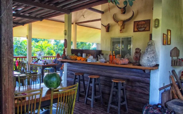 Upcountry Bungalows