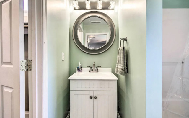Family-friendly Cambridge Home w/ Fire Pit!