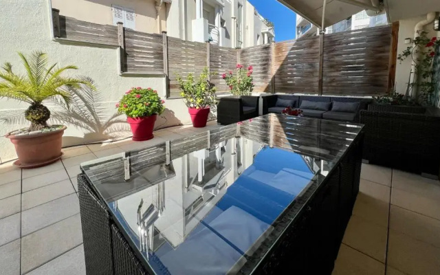 120m2 Avec Deux Terrasses Ensoleillees a Biarritz