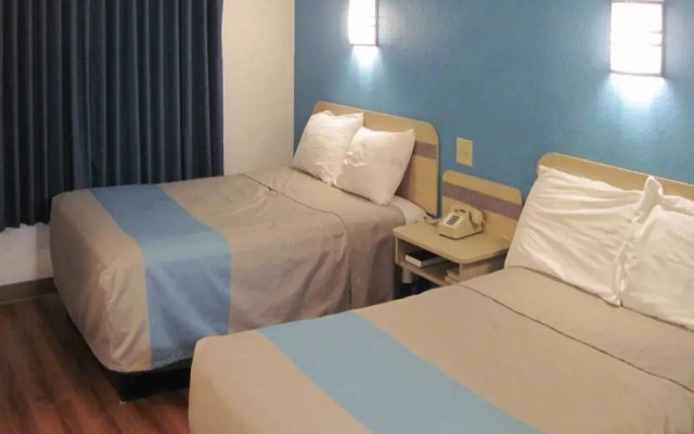 Motel6 Avoca, IA