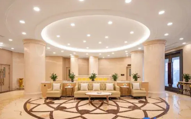 Vienna Hotel (Huludao City Center Department Store Branch )