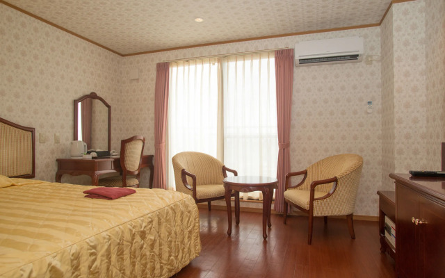 Hotel Castle Village Miyakojima