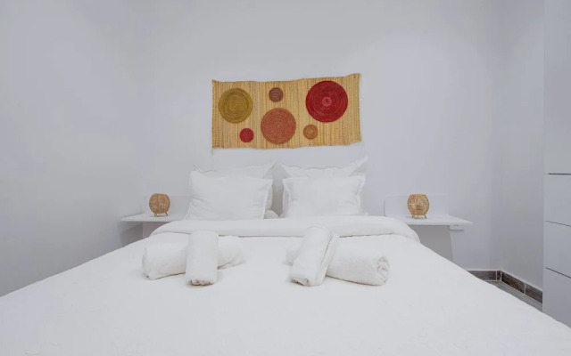 Charming 3-bedroom Apartment Near Carthage, Tunisia