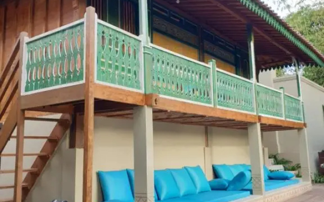 Ubu Villa Donolayan