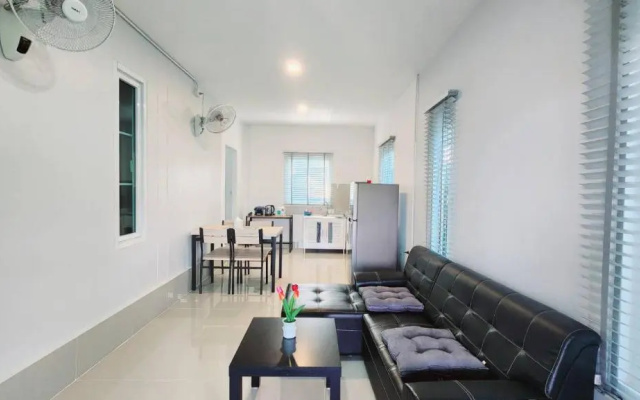 Lark Pool Villa Krabi