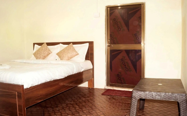 OYO HOME 70169 Mishra Suites