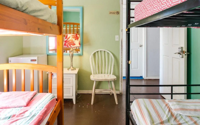 Lahaina's Last Resort Hostel