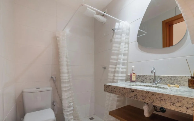 Beautiful apt in Building w Pool Guarajuba Aga0203